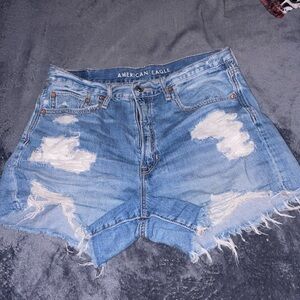 American eagle 90s boyfriend shorts size 6